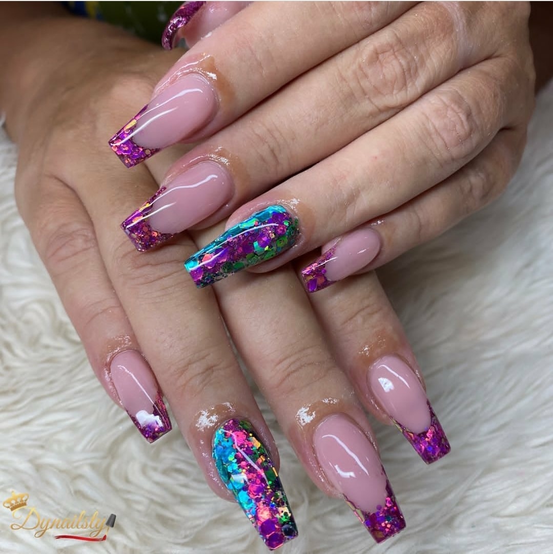 Dynailsty nail art